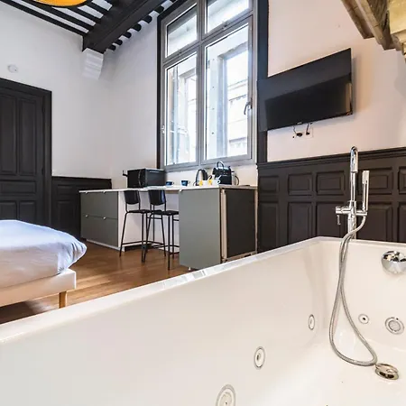 L'arche, Maison Des Tournelles #cathedralereims Reims