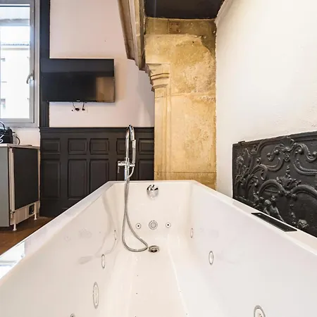 Апартаменты L'arche, Maison Des Tournelles #cathedralereims